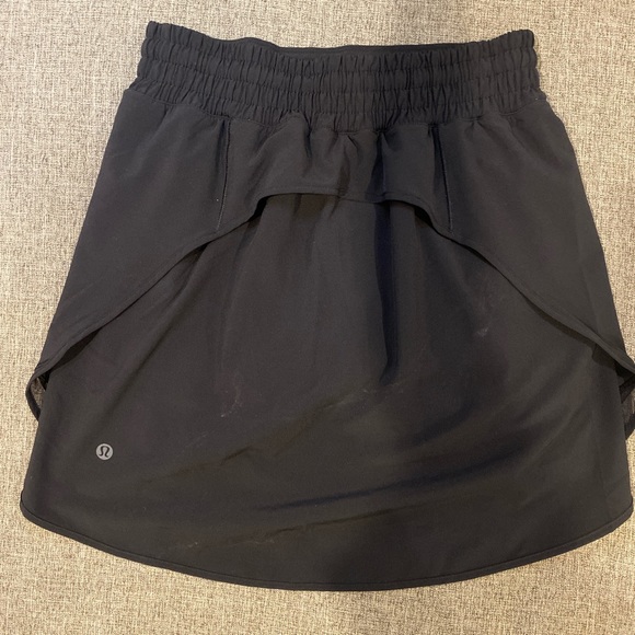 Lululemon Hotty Hot High-Rise Skirt *Long - Picture 3 of 4